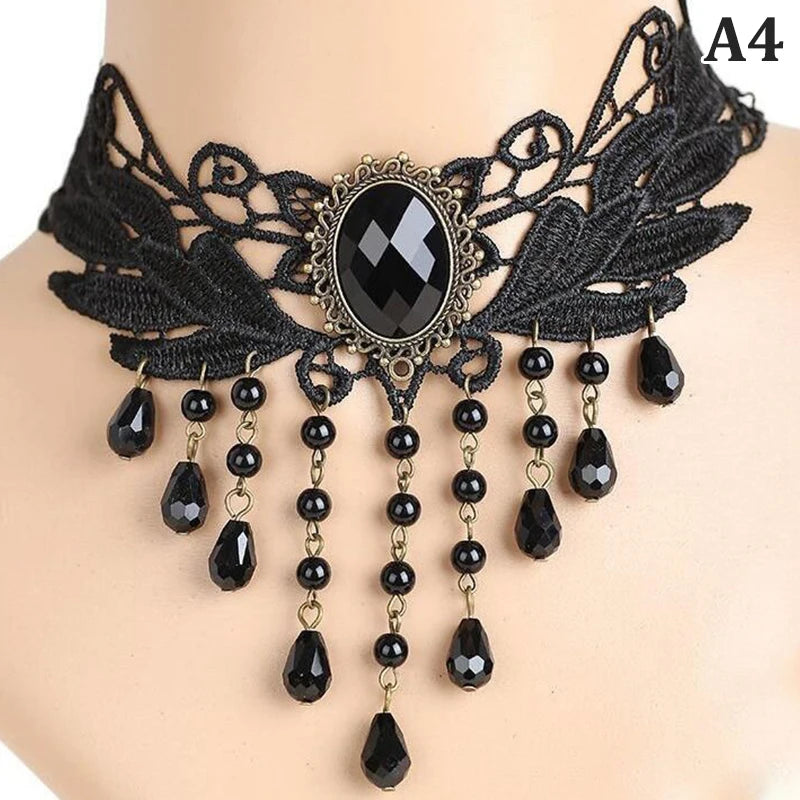 Collier Gothic Dentelle
