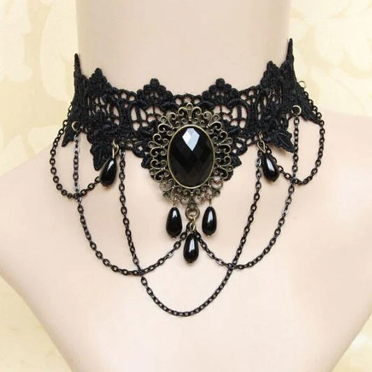 Collier Gothic Dentelle