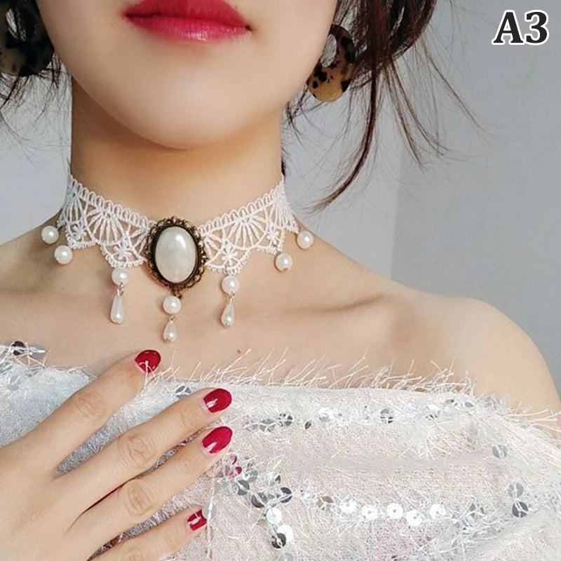 Collier Gothic Dentelle