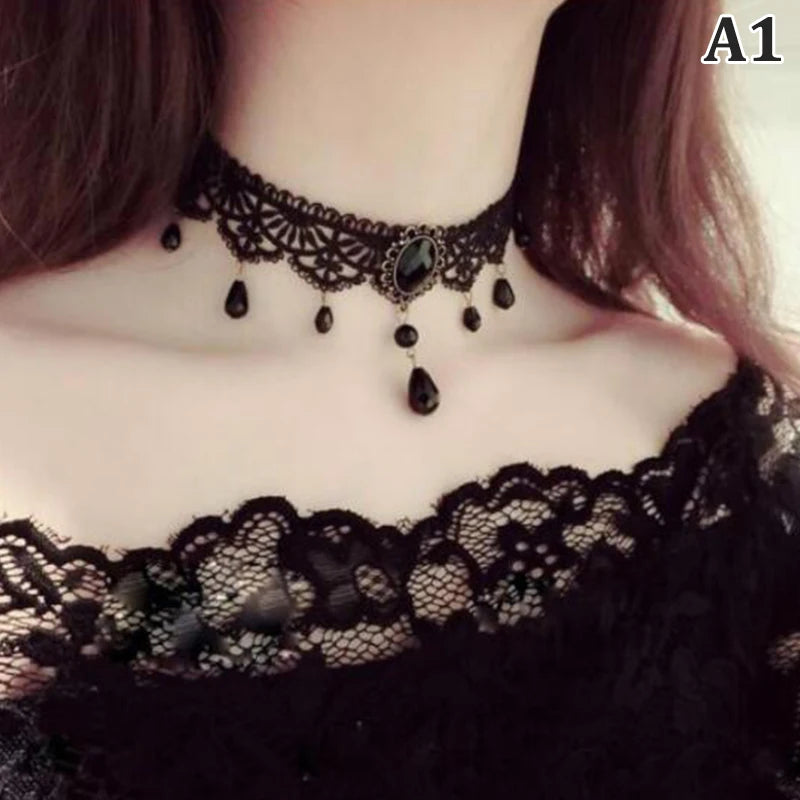 Collier Gothic Dentelle