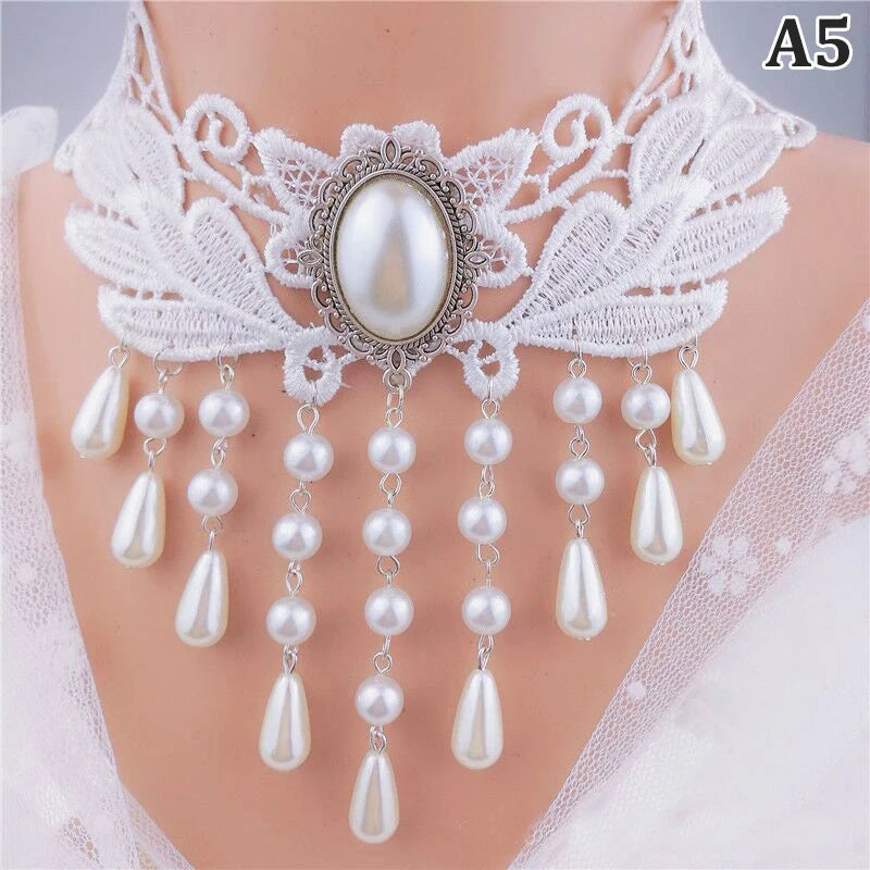Collier Gothic Dentelle